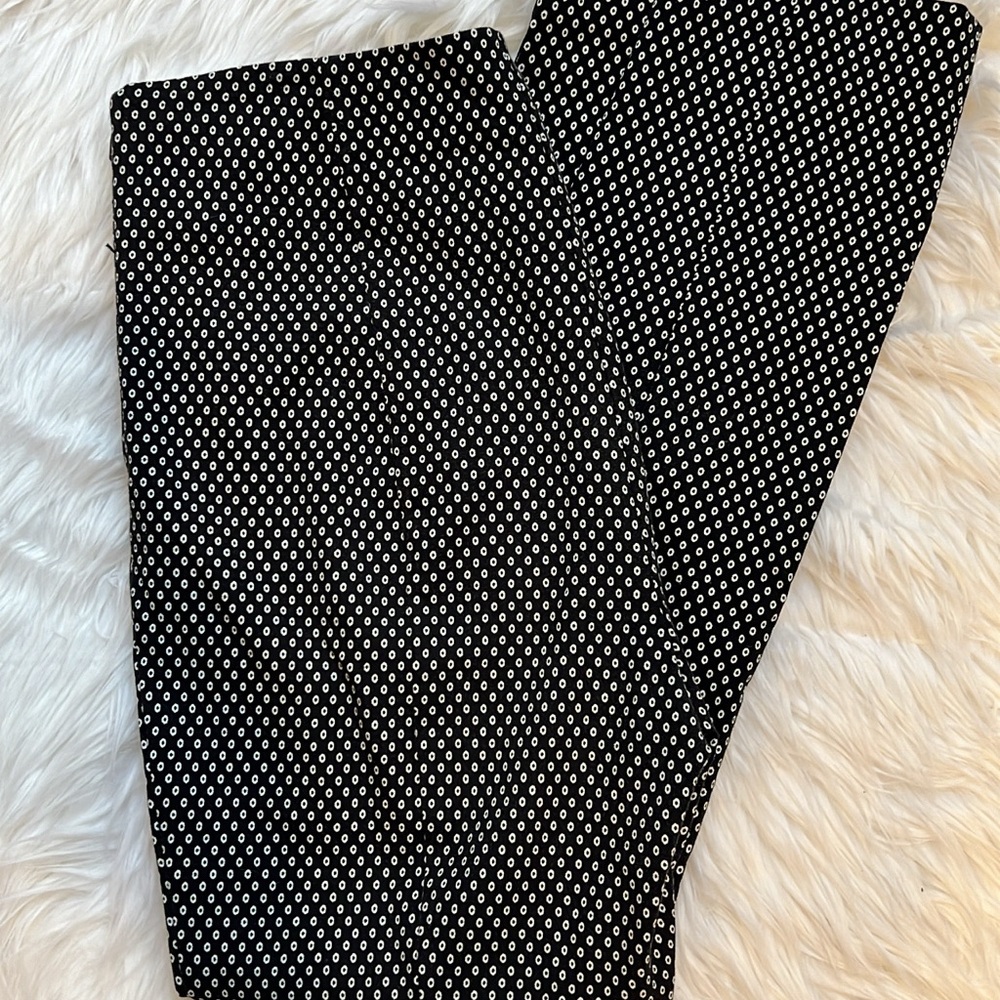 NWOT Anthropologie the essential slim pants - Picture 9 of 9